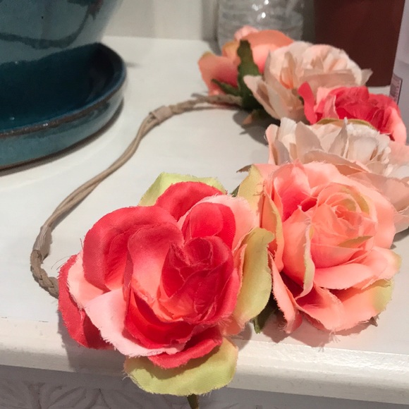 Flower Crown - Picture 2 of 3